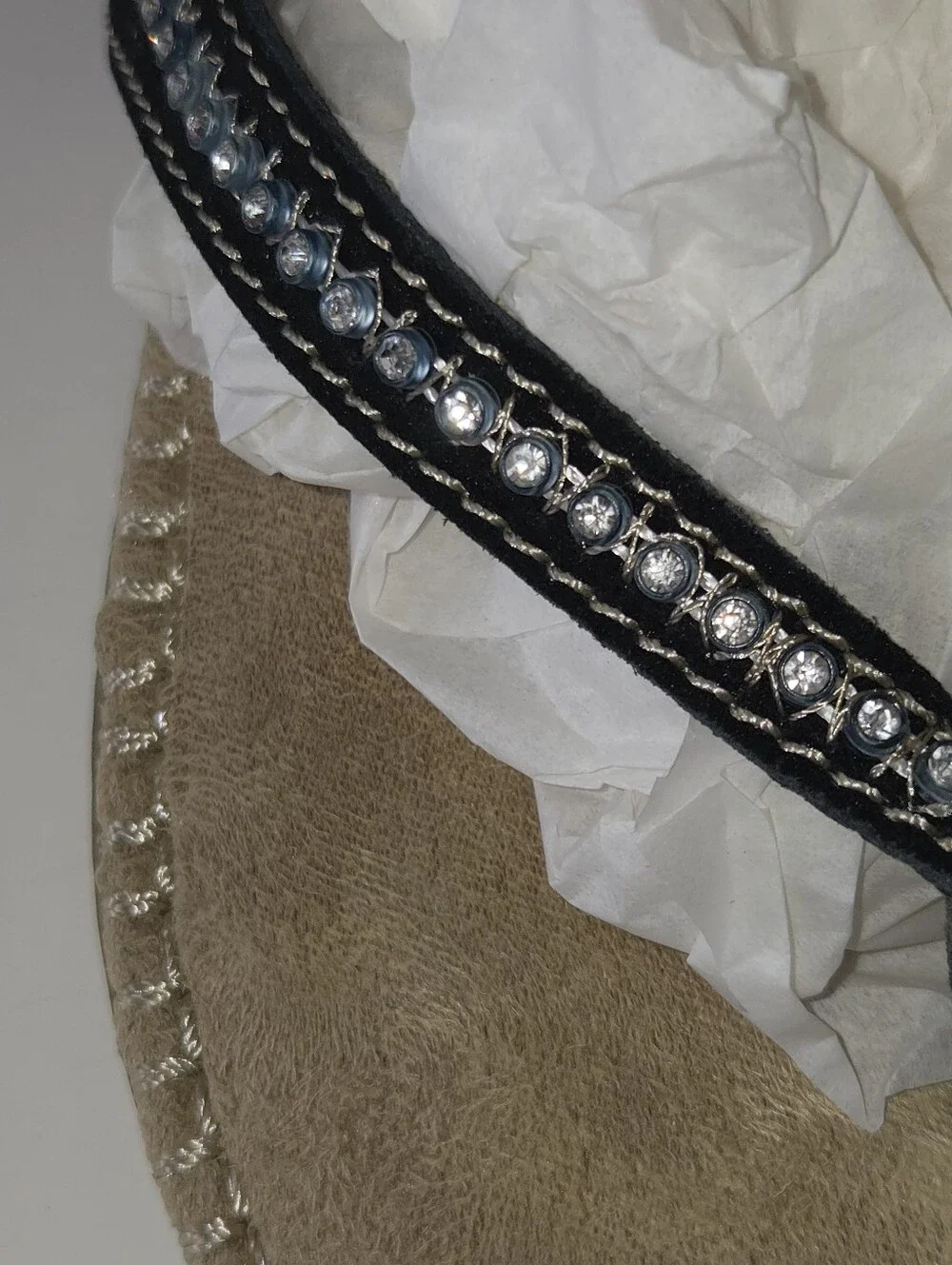 SBICCA of California Maui Sandals Rhinestone Flip Flops In Box